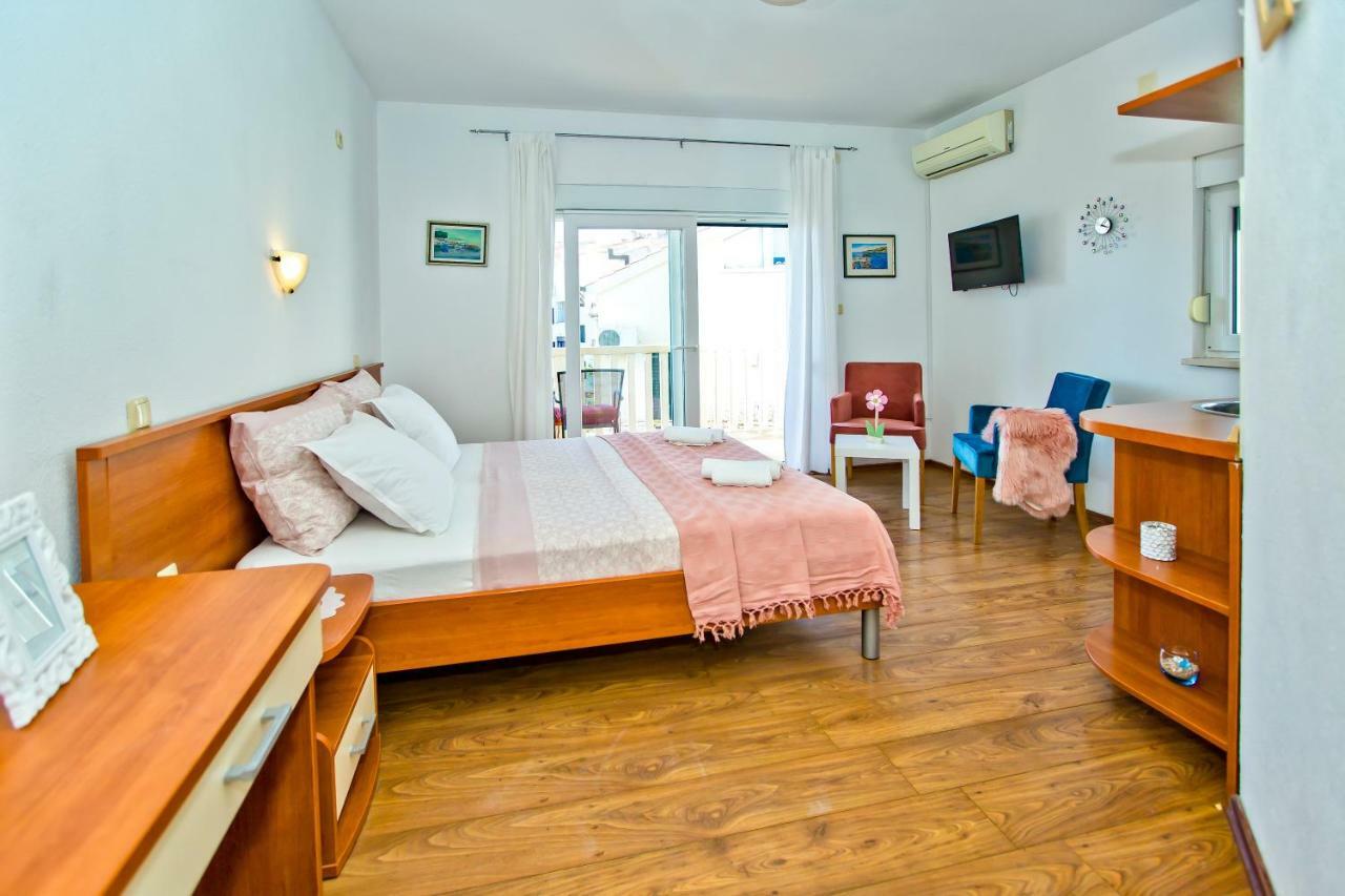 Apartments Bubalo Hvar Town Exteriör bild